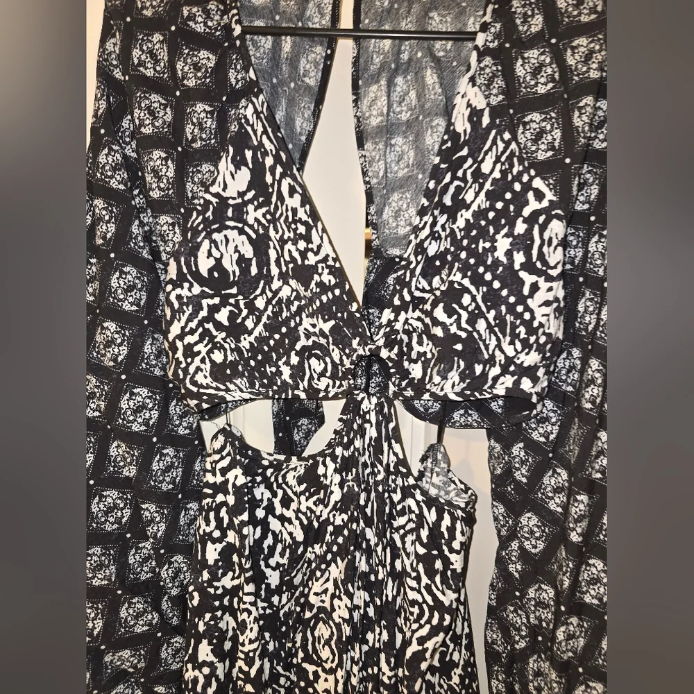 Abercrombie And Fitch Black and White Cutout Tie Back Maxi Medium Dress Long - Picture 10 of 13